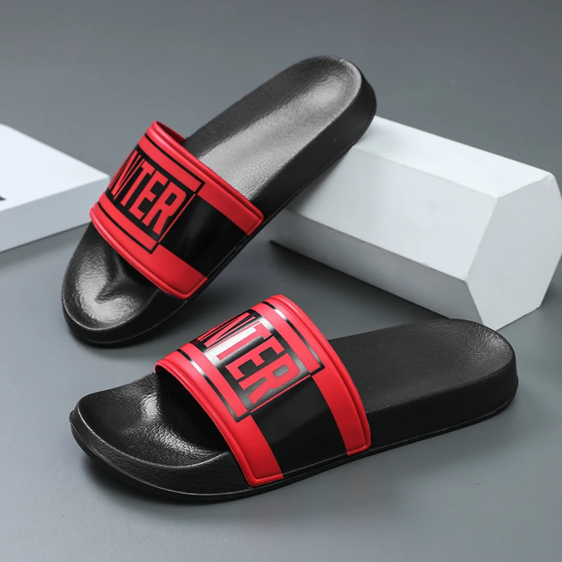 Modische Designer-Hausschuhe für Herren, große Größe 48, bequeme, weiche Herren-Slides, rutschfeste Outdoor-Strandschuhe für Herren, lässige Hausschuhe