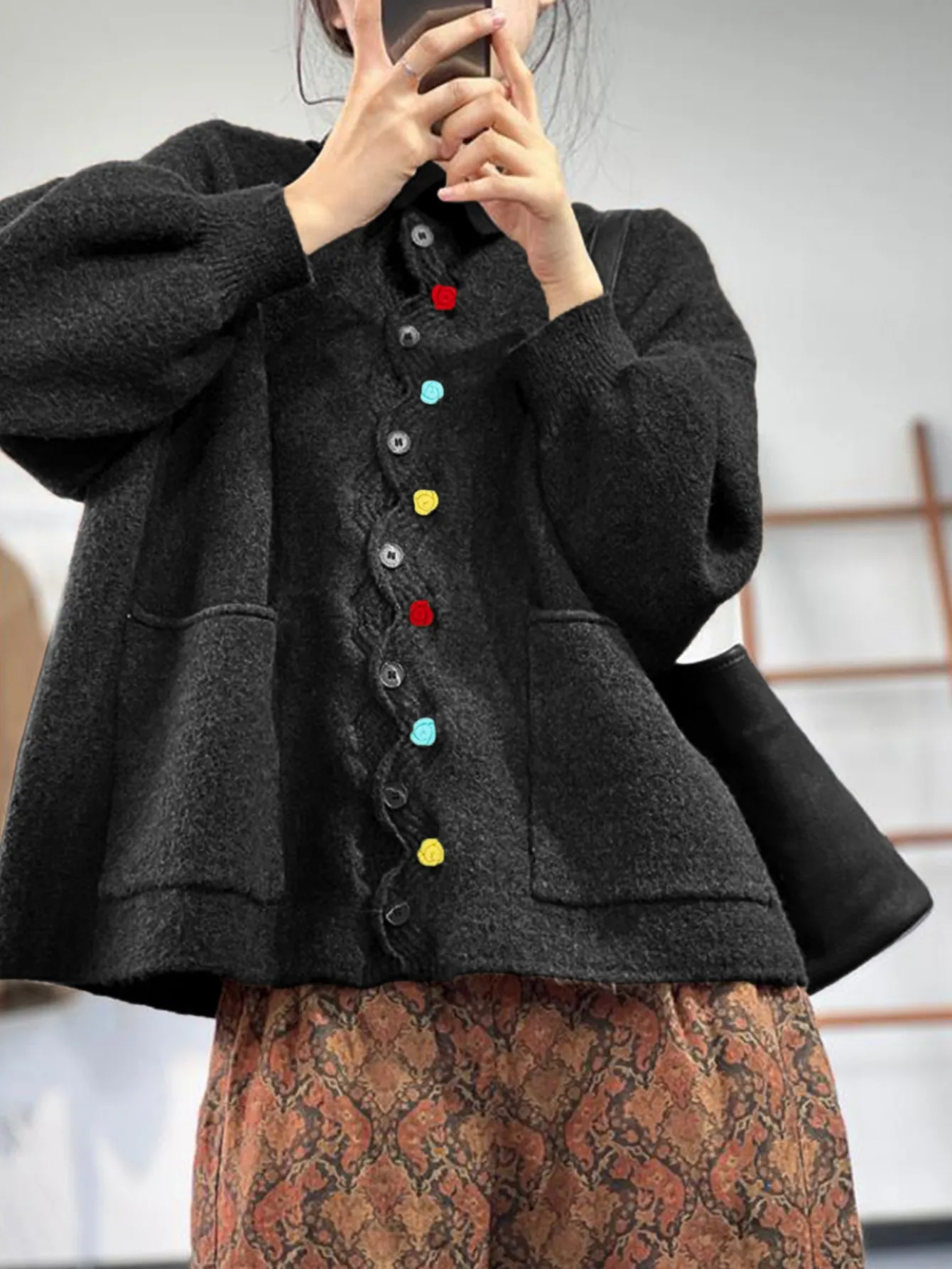 Women's Autumn and Winter Cardigan Sweater, Comfortable, Skin-friendly and Fashionable Long-sleeve Knitted Sweater