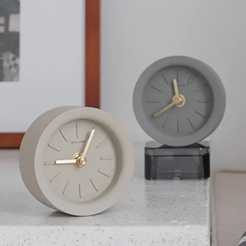 Office Aesthetic Desk Clock Battery Cute Minimalist Gamers Nordic Cute Desk Clock Mini Kids Modern Reloj De Mesa Room Decoration