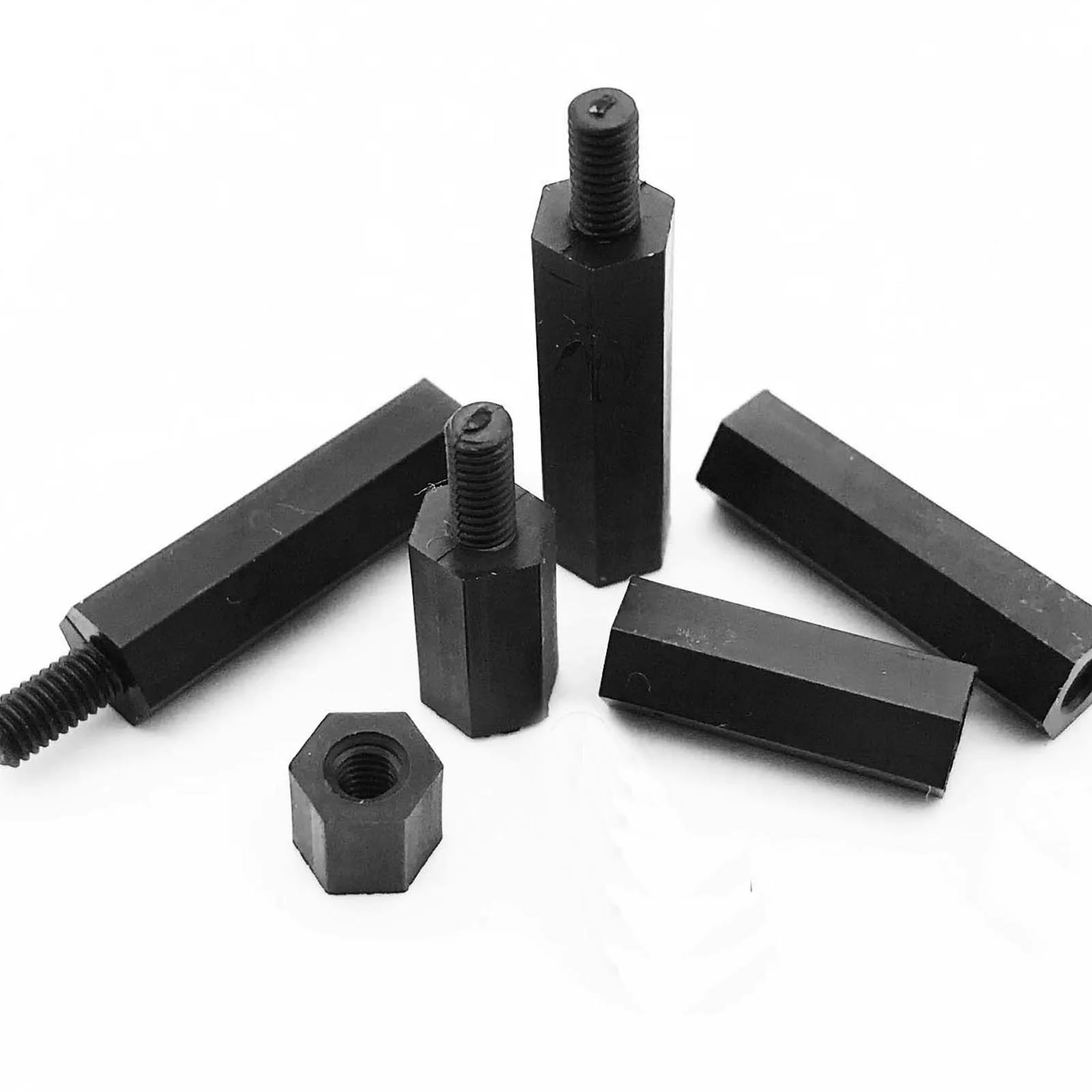 HZYUEGOU 50 Stück schwarze Kunststoff-Nylon-Abstandshalter M3 M3x5/10/20/30+6mm Sechskant-Säulenstütze, männlich/weiblich, Abstandshalter, Kreuzschlitzschraube, Bolzen – Detail 3