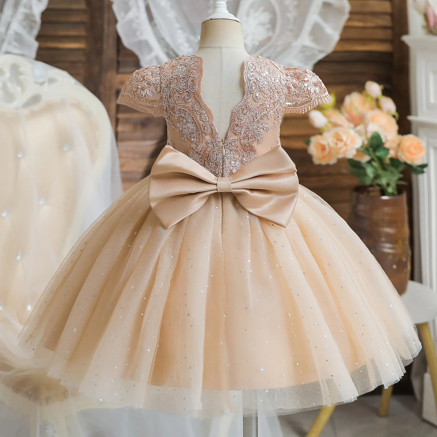 Abiti da festa per il primo compleanno delle ragazze del bambino Fiocco carino Principessa per bambini Abito corto in tulle di pizzo Abiti per