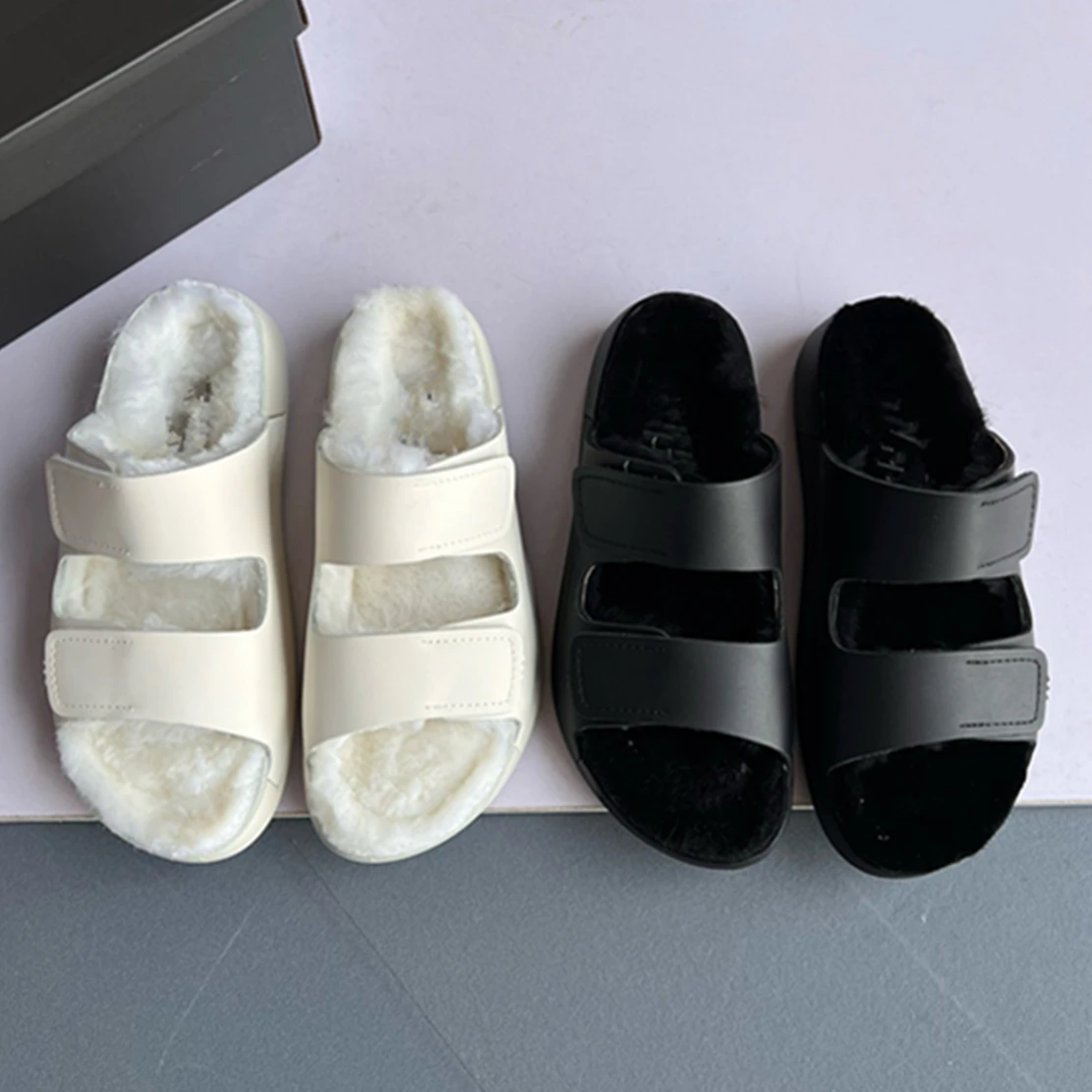 Withered Fashionable Women's Insulation And Casual Flat Bottomed Slippers Girls Winter Slippers With Plush