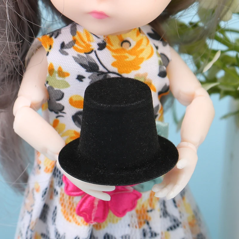 10Pcs/Set Miniature Black Hat Mini Doll Hat Doll House Ornament Hand Weaved Dollhouse Accessories 3 Sizes