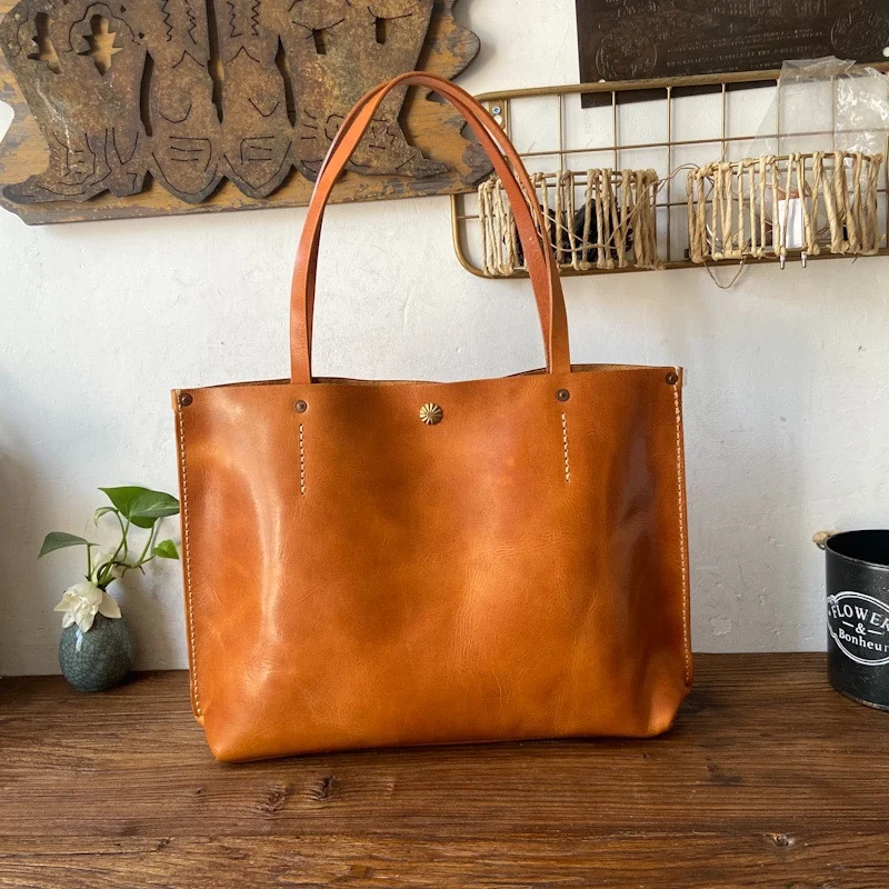 

2026 New Original Retro Skeleton-Skin Men Women Tote Bags Simple Genuine Leather Handbags Shoulder Niche Designer Tote Bag Fa