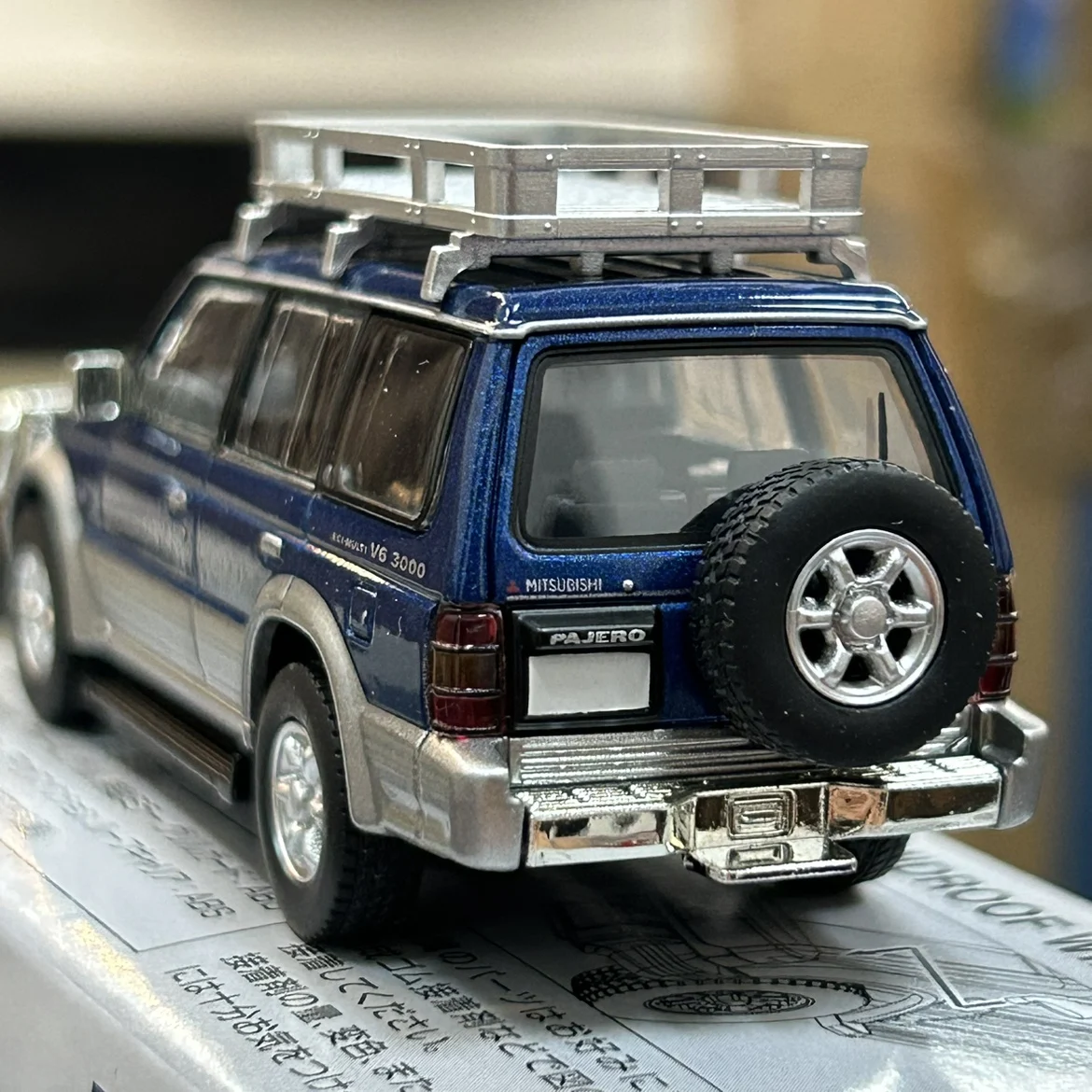 Tomytec Tomica TLV N206A N189A/B Car Snap 01A/B PAJERO Out of Print Limited Edition Simulation Alloy Static Car Model Toy Gift