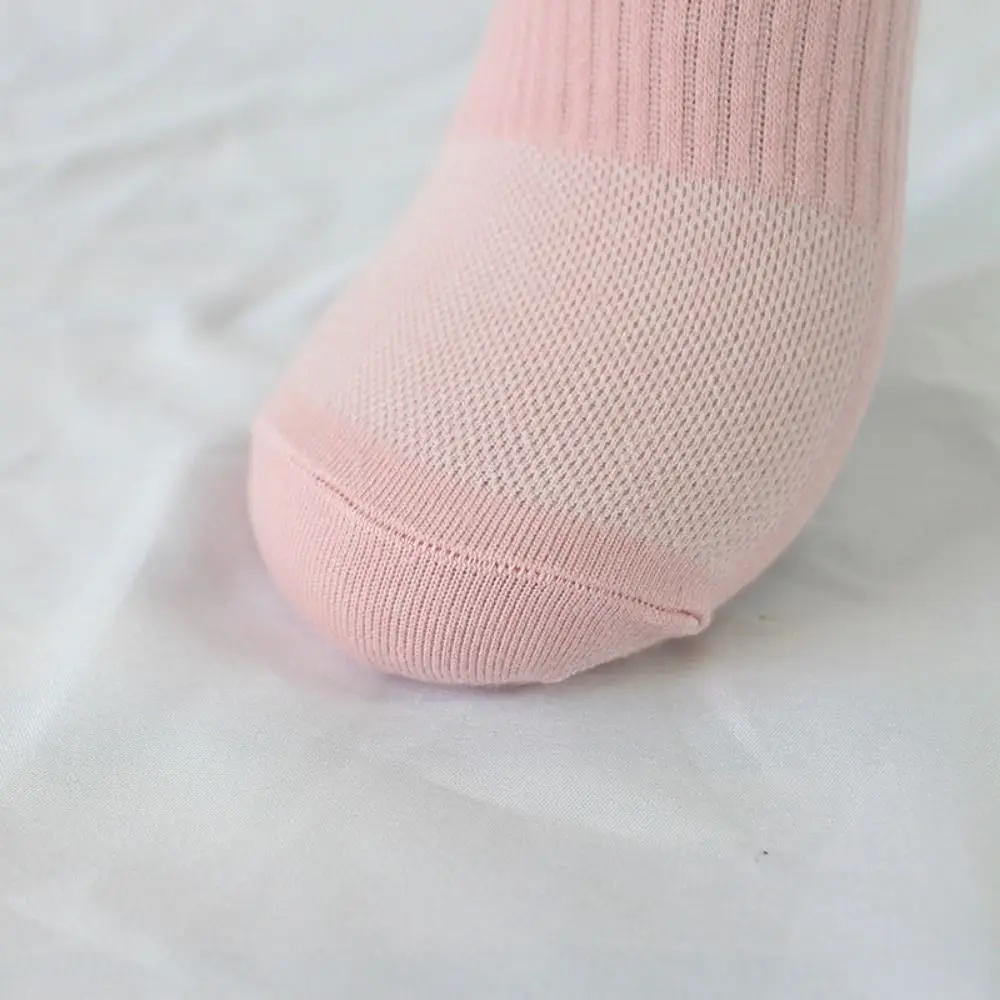 

Впитывающие пот противоскользящие спортивные носки с дезодорантом, дышащие мужские носки для бадминтона, низкие удобные носки с полотенцем, унисекс