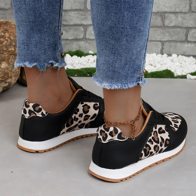 Vendita calda Sneaker da donna 2023 autunno inverno scarpe da donna Comfort Soft Sneakers Lace-up leopard Flats Outdoor scarpe da donna Zapatos