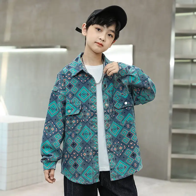 

Новинка 2023 года, весенне-осенняя джинсовая куртка для мальчиков, уличная рубашка для маленьких мальчиков, стильная модная осенняя верхняя одежда