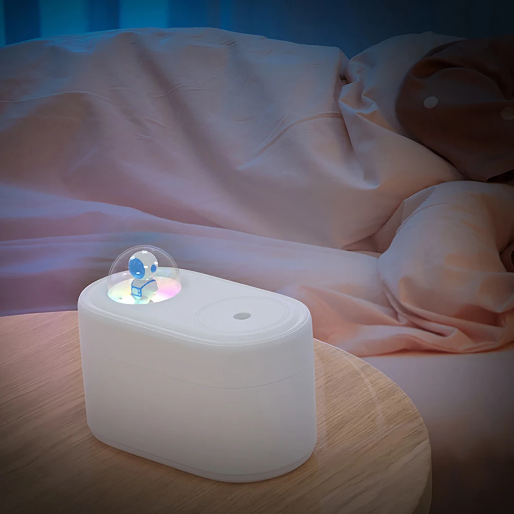 Nuovo Mini luce notturna astronauta umidificatore muto veicolo casa camera da letto ufficio dormitorio esterno grande umidificatore Spray da tavolo