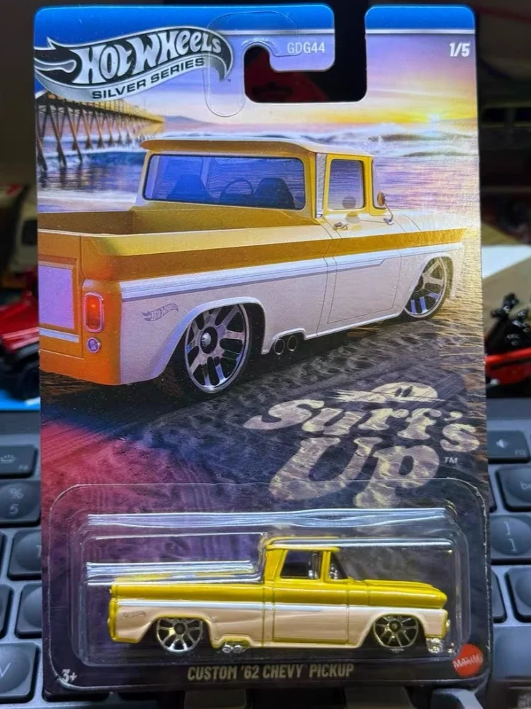 

Оригинальная модель автомобиля Hot Wheels Silver Series Cars Gdg44 Beach Surfing 77 Van, масштаб 1/64, коллекционная, креативный подарок для мальчиков