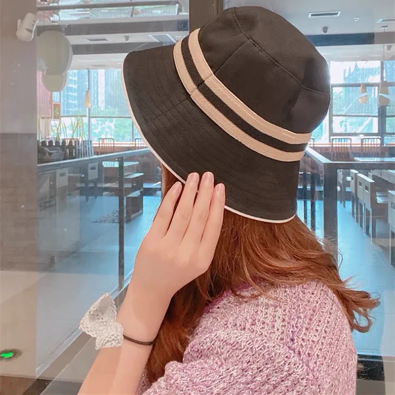 명품 High Quality Golf Cap Women Golf Wear 2025 Spring Summer New Fisherman Hat Fashion Windbreaker Sunscreen Women Pen Hat 여성골프모자