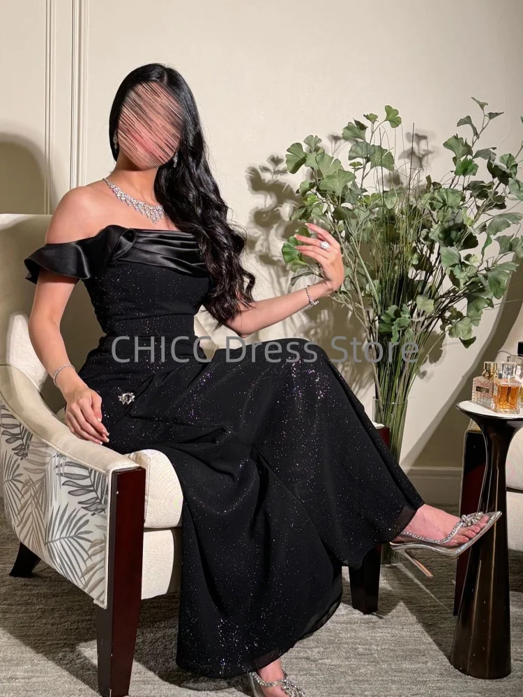 Abiti da sera lucidi con spalle scoperte Abiti da ballo senza maniche Abito da gala a sirena Abito da cerimonia formale nero personalizzato