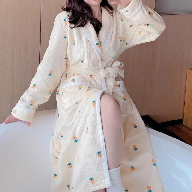 Autumn and Winter New Bathrobe Women\'s Pajamas Thickened Coral Velvet Sweet and Lovely Princess Style Pajamas Home Bath Robe