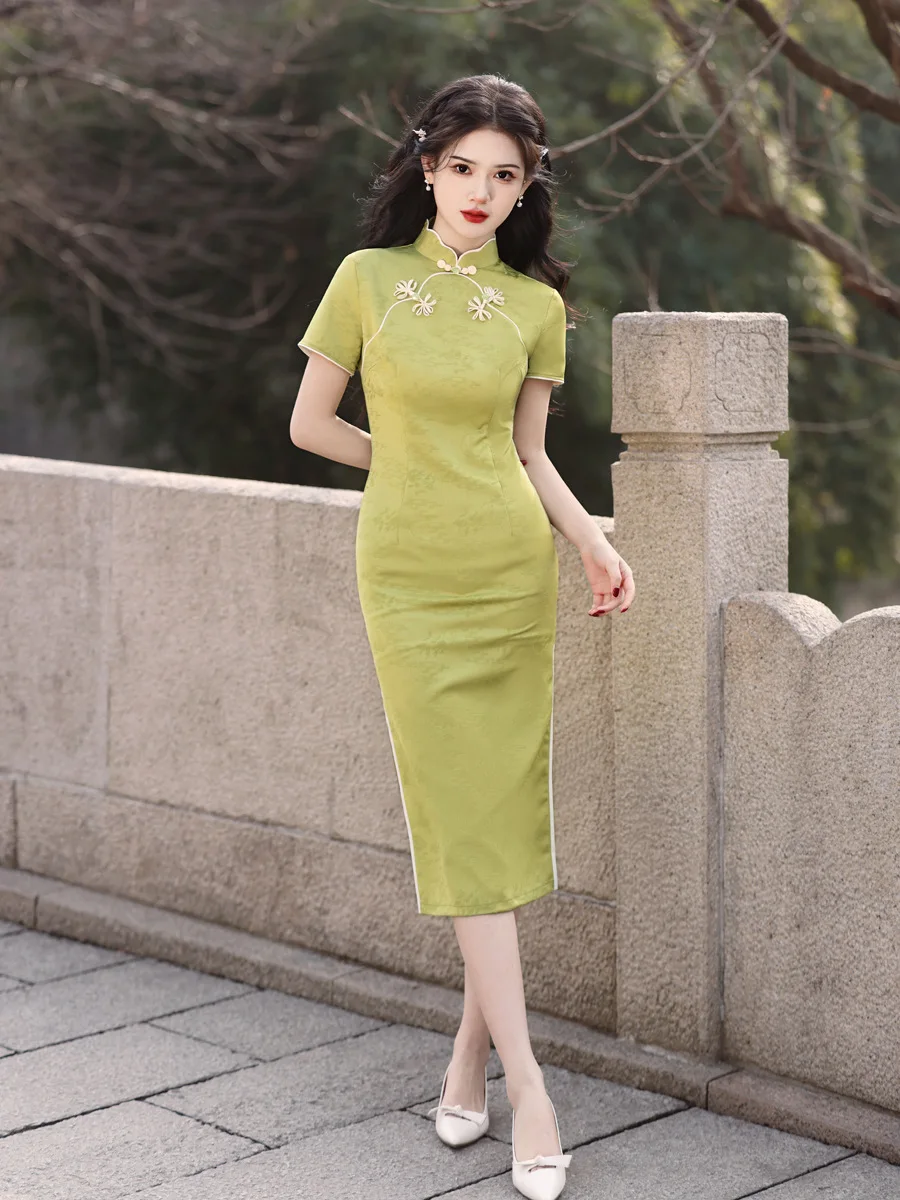 Green Chinese Traditional Jacquard Satin Cheongsam Novelty Retro Dress Handmade Button Sexy Women Qipao