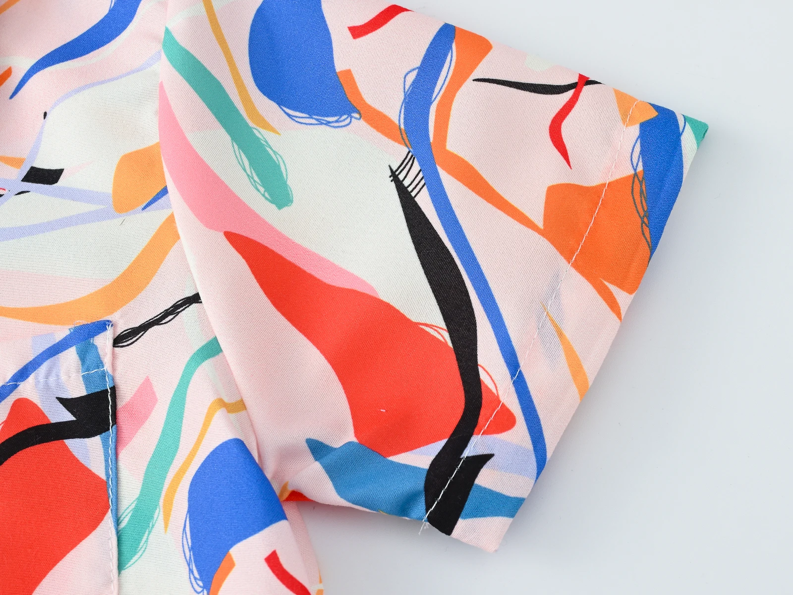 New summer girls and children casual sweet and lovely multicolor printing fashion short-sleeved baby thin Korean lapel shirt.
