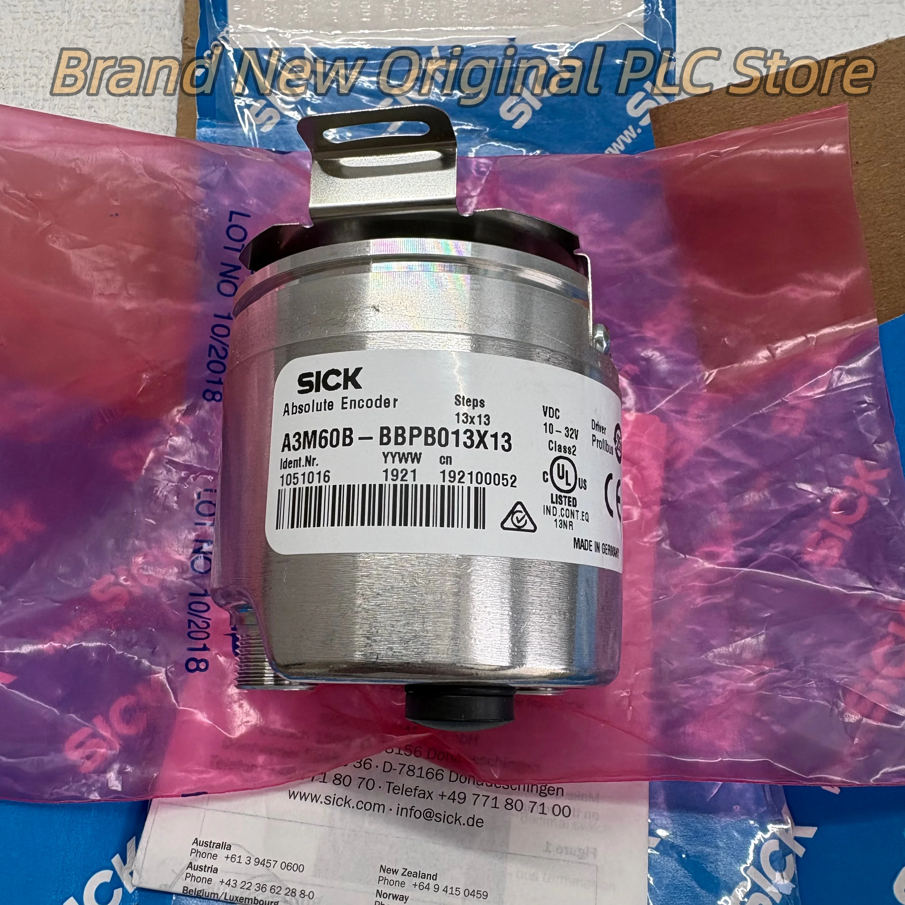 

A3M60B-BBPB013X13 1051016 энкодер, новый