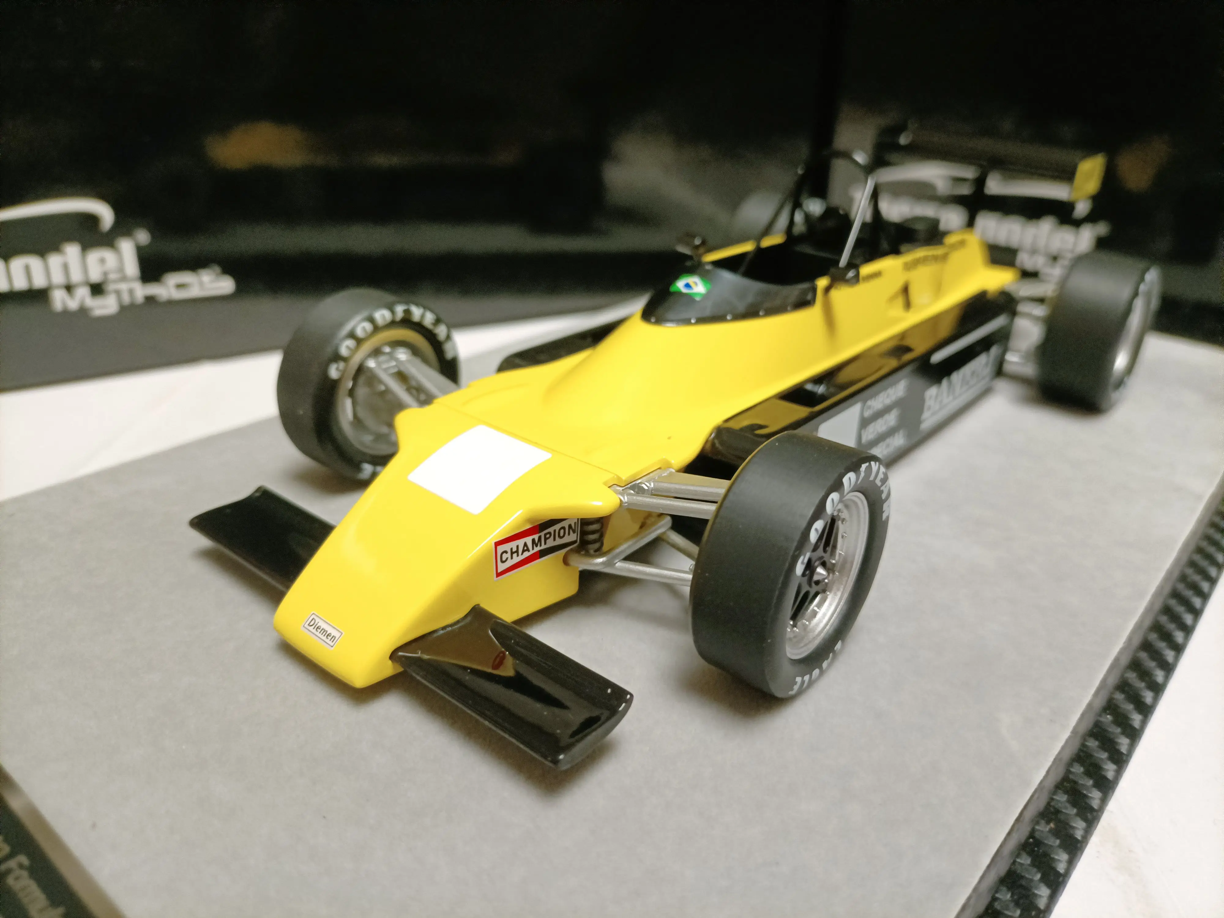 Tecnomodel 1:18 F1 RF82 2000 1982 Test Car Simulation Limited Edition Resin Metal Static Car Model Toy Gift