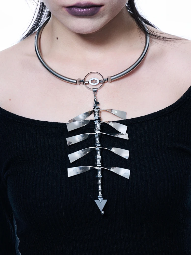 2024 جديد صناعة ثقيلة للغاية العمود الفقري قلادة سبيكة Cyberpunk نمط الرجال والنساء مجوهرات حفلة هدية