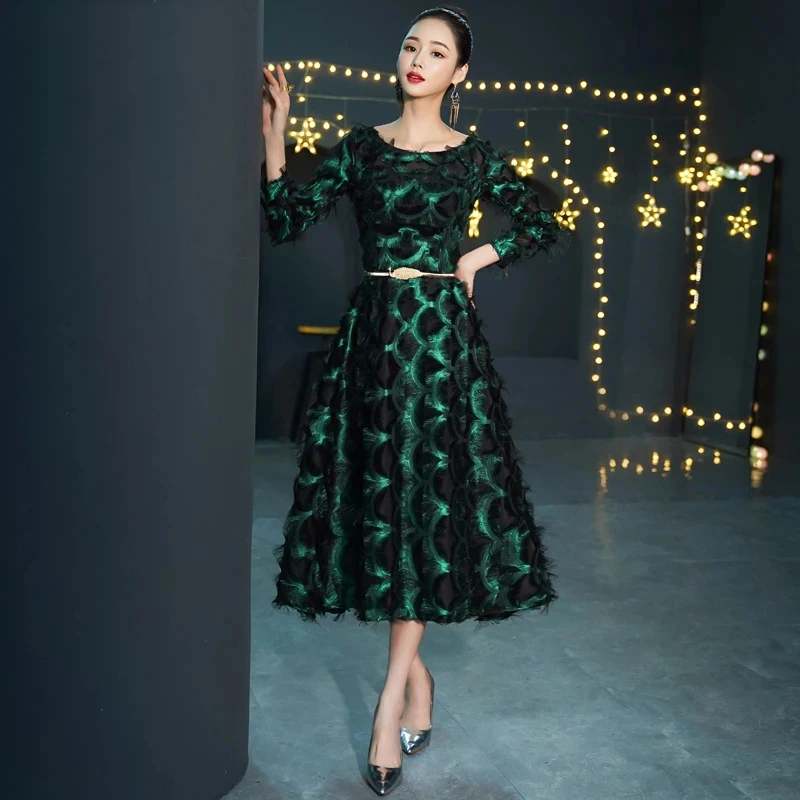 

Elegant Long Sleeve Evening Dresses O-neck A-line Tea-Length Lace Green Formal Gown Mother Of The Bride Dresses
