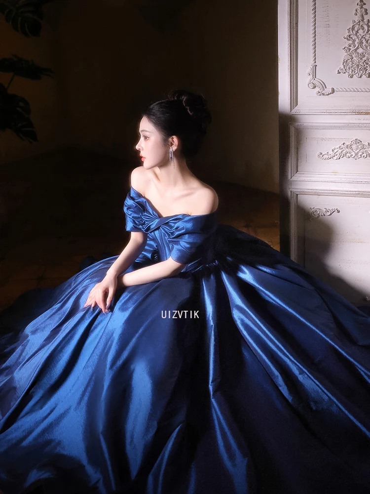 Abiti da festa da sera con spalle scoperte per donna Abito da sposa a trapezio in raso azzurro di lusso leggero da ballo 2025 Abito elegante per occasioni formali