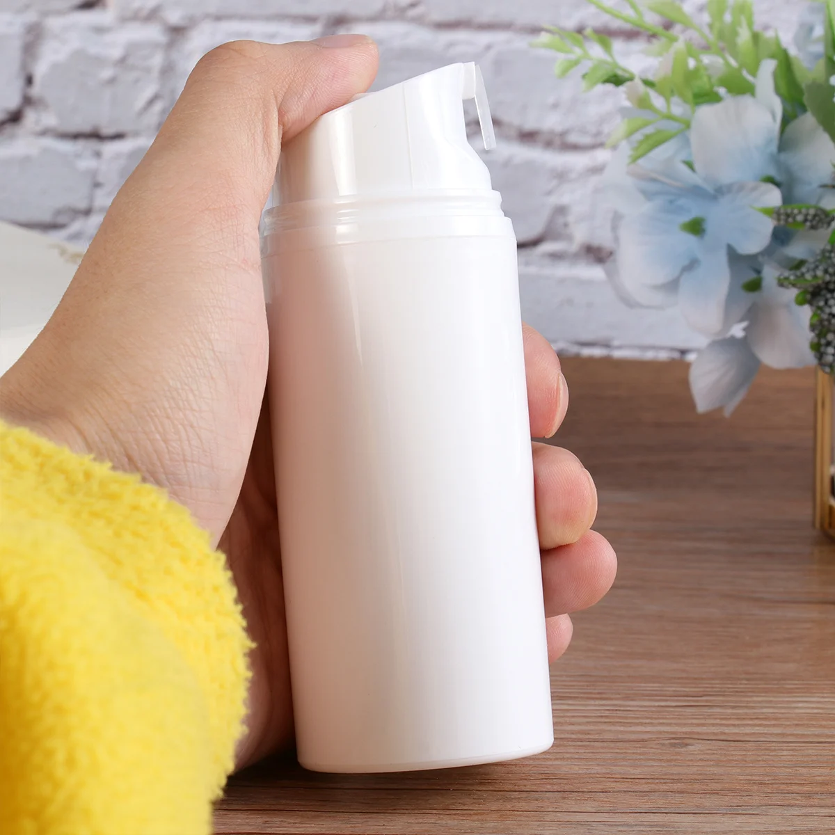 

3pcs Press Reusable Empty Bottle Refillable Lotion Dispenser Portable Travel Container 80Ml For Shampoo Body Wash