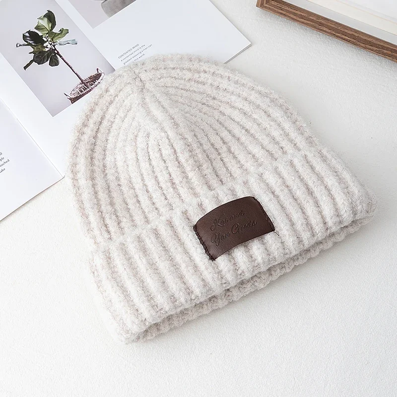 ホットセール ファッション レディース 冬用 暖かい帽子 スタイリッシュ ソフトビーニー 女性用 アウトドア ストリートウェア 暖かいニット帽 女の子へのギフト