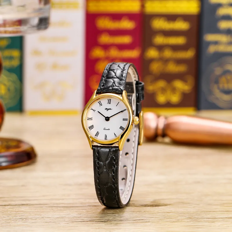 

Exquisite Women'S Wristwatch, Leather Strap, Vintage-Style Small Dial, Delicate Gold Women'S Watch, A Perfect Gift For Women.