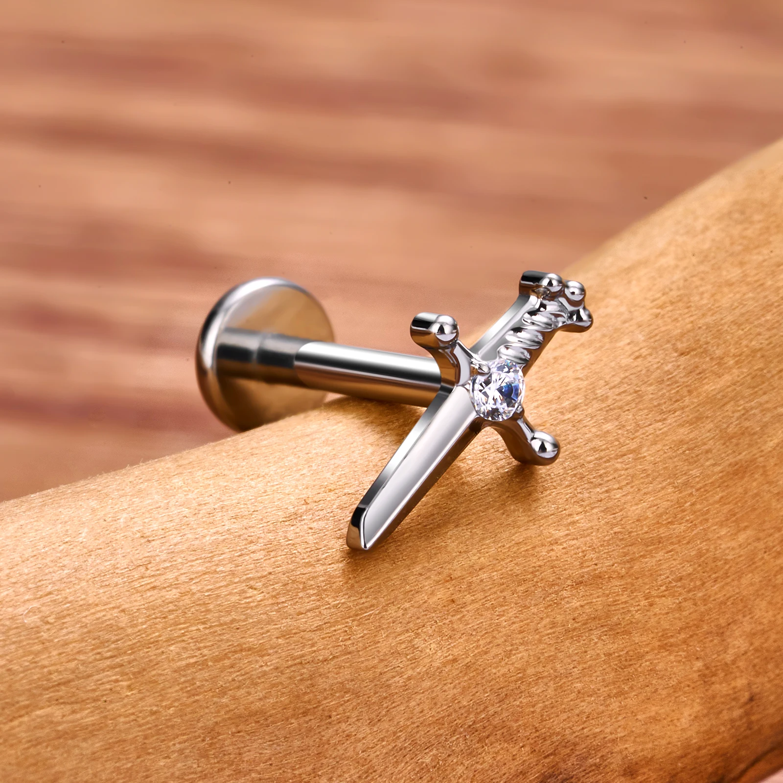 Серьги-гвоздики из титана ASTM F136 с крестом из фианитов, 16G, с плоской задней частью, для пирсинга: лабрет, губа, нос, трагус, хрящ, мочка уха