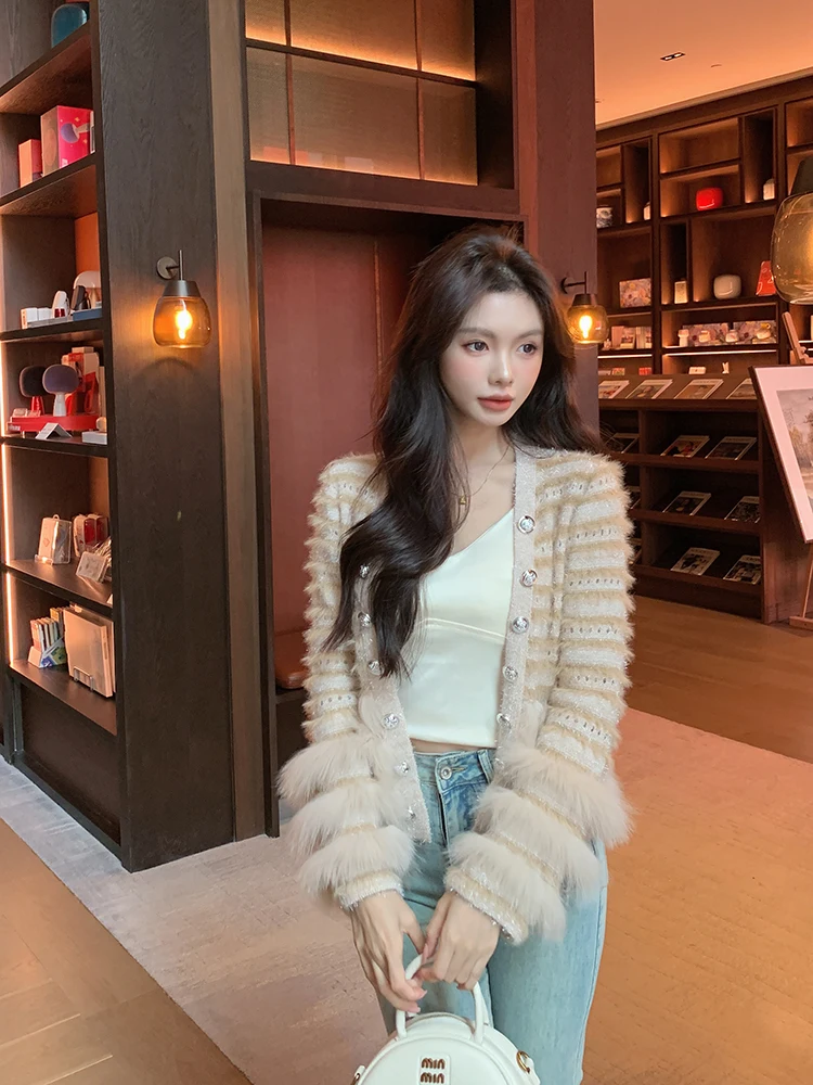 

Luxury Women's Fox Fur Heavy-Duty Shiny Silk V-Neck Knitted Wool Cardigan Outerwear