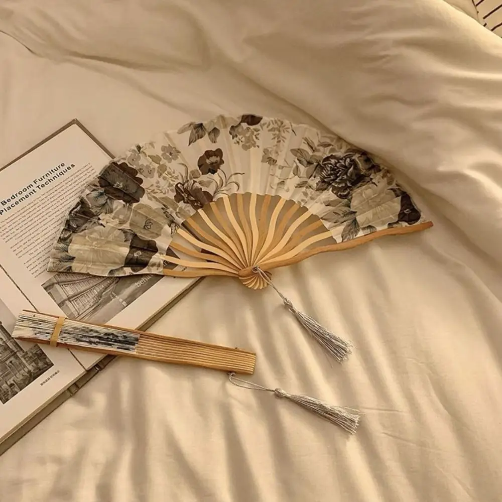New Folding Design Chinese Style Fan Shooting Prop Portable Size Portable Folding Fan Elegant Handmade Ancient Fan Prop