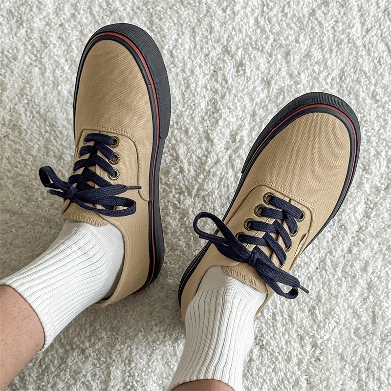 Classic Canvas Board Shoes Men's Low Cut Lace Up Sneakers Casual Walking Shoe Breathable and Comfortable Vulcanized Shoes 2025