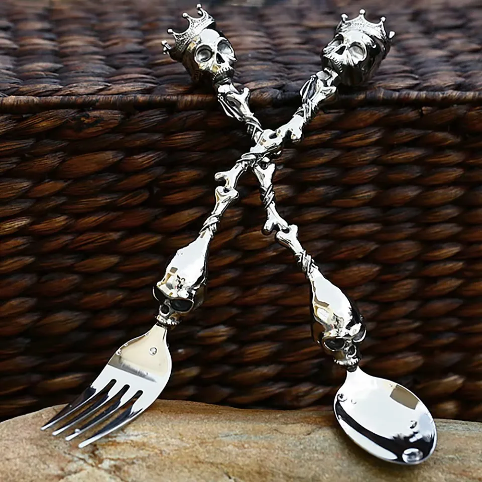 New Fashion Skull Crown Fork Spoon Punk Hip Hop 304L Stainless Steel Personality Creative Skeleton Tableware Party Jewelry Gifts