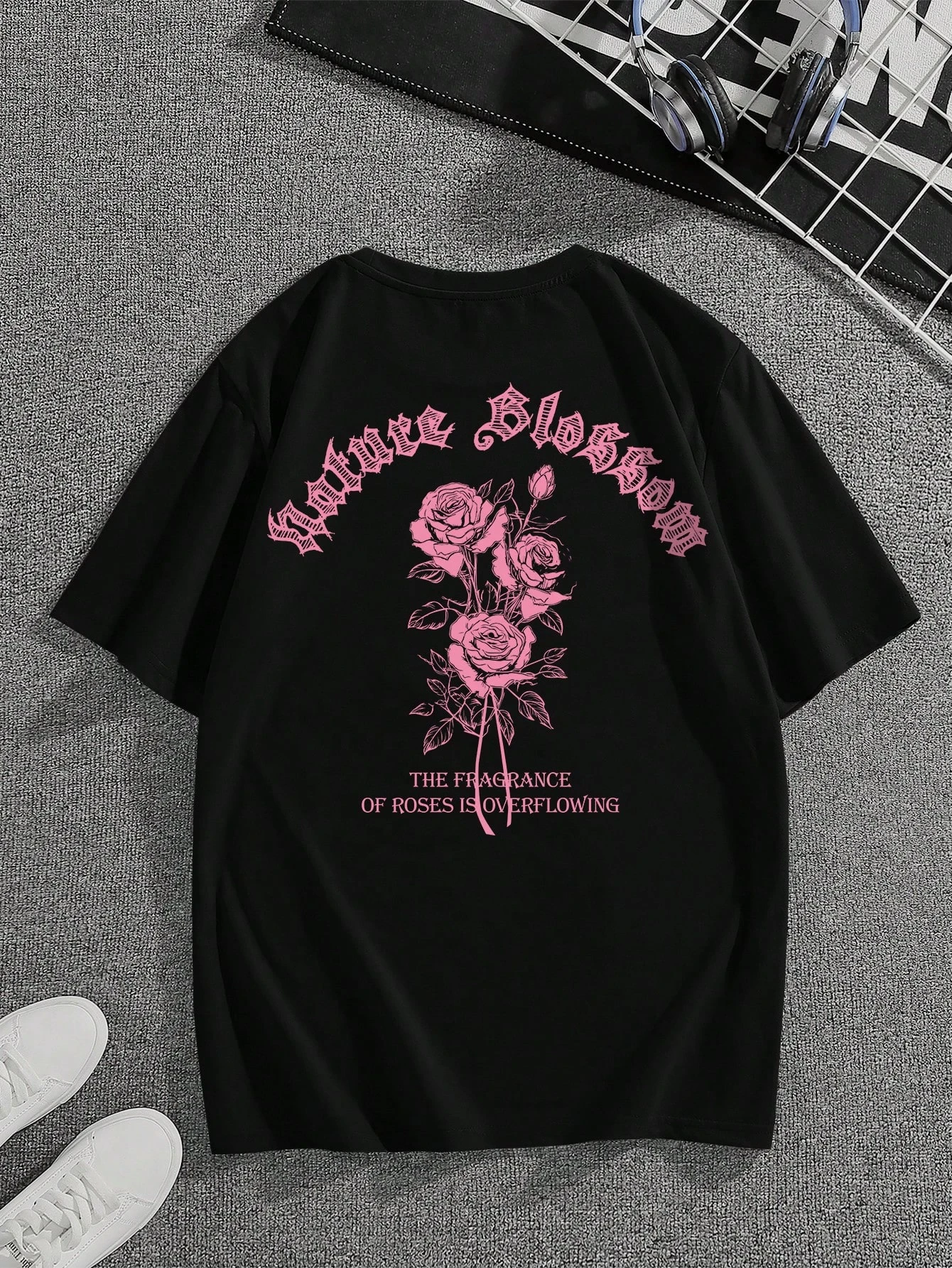 

Men and Women Street Hip Hop T-shirt Floral Slogan Graphic Tee Suitable for Everyday Wear Harajuku Men Clothing