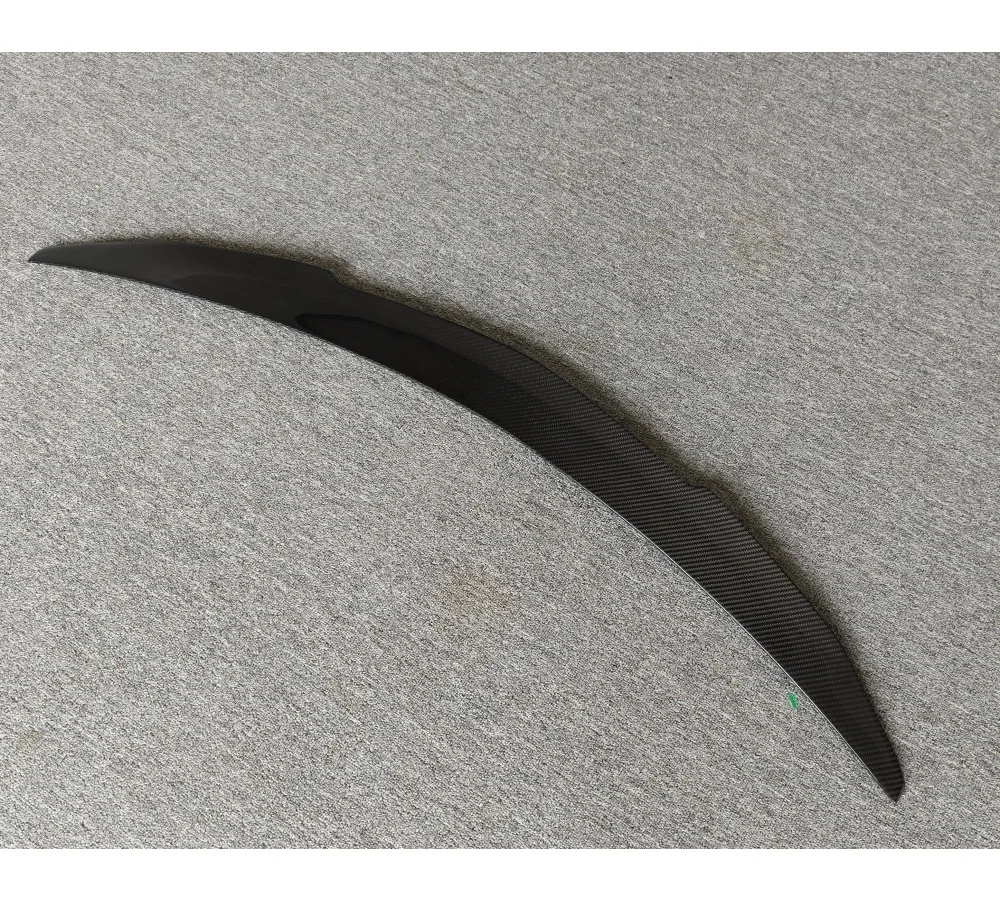 1016 Style Dry Carbon Fiber Rear Wing Roof Spoiler for Lamborghini URUS S Body Parts