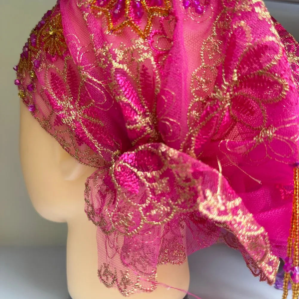 

Модный головной убор из сетчатой ткани, ручная вышивка, бисерная веревка, акриловая мусульманская арабская шапка для поклонения, стиль 2025, дизайн Дубая