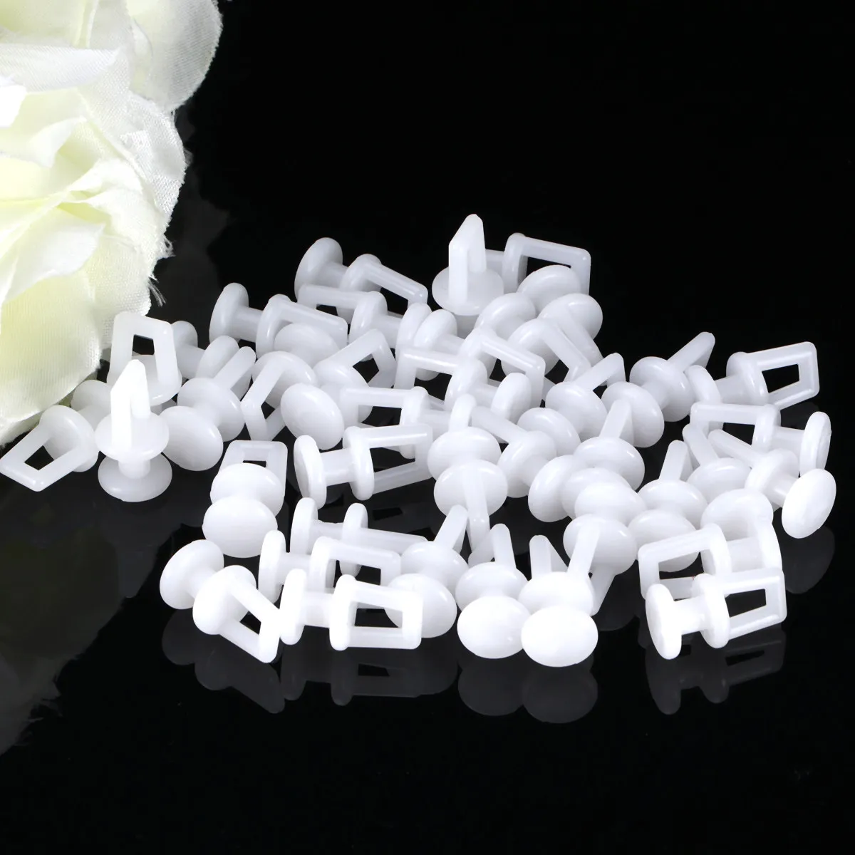 

100Pcs Plastic Curtain Wheels for Standard Traversing Rods Easy Install Remove Sturdy Hold Universal Color Compatible Curtain