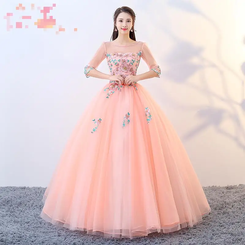 

Новое Розовое милое платье Quinceanera с глубоким вырезом, кружевное бальное платье из тюля с иллюзией, бальное платье длиной до пола с цветочным бисером