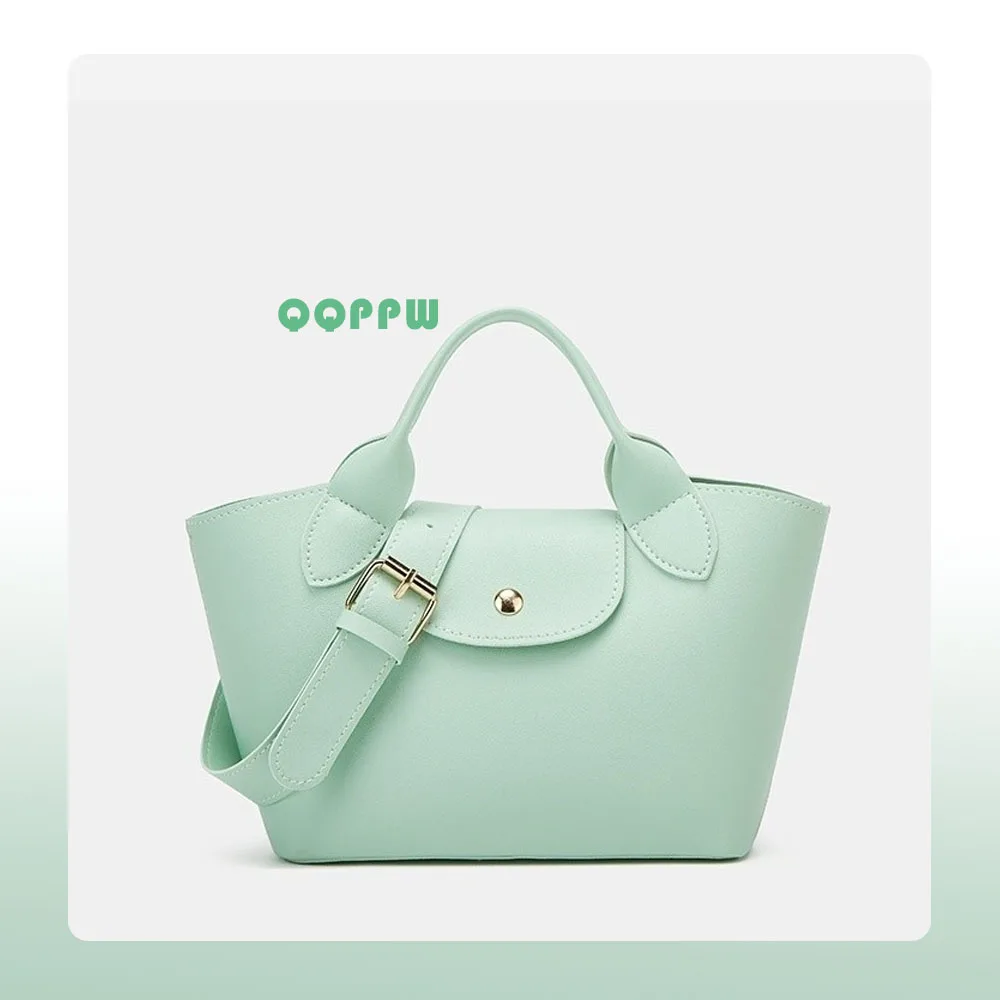 

French crossbody bag 2025 dumplings fashion commuting lightweight portable casual shoulder Internet celebrity New bag versatile