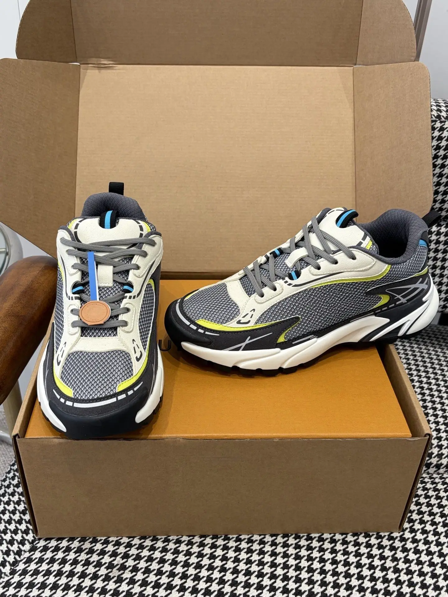 Unisex Grey Cream Fluorescent Yellow Chunky Sneakers Breathable Mesh Suede Splicing Serrated Thick Platform Sole Lace Up Height Increasing Street Dad Shoes