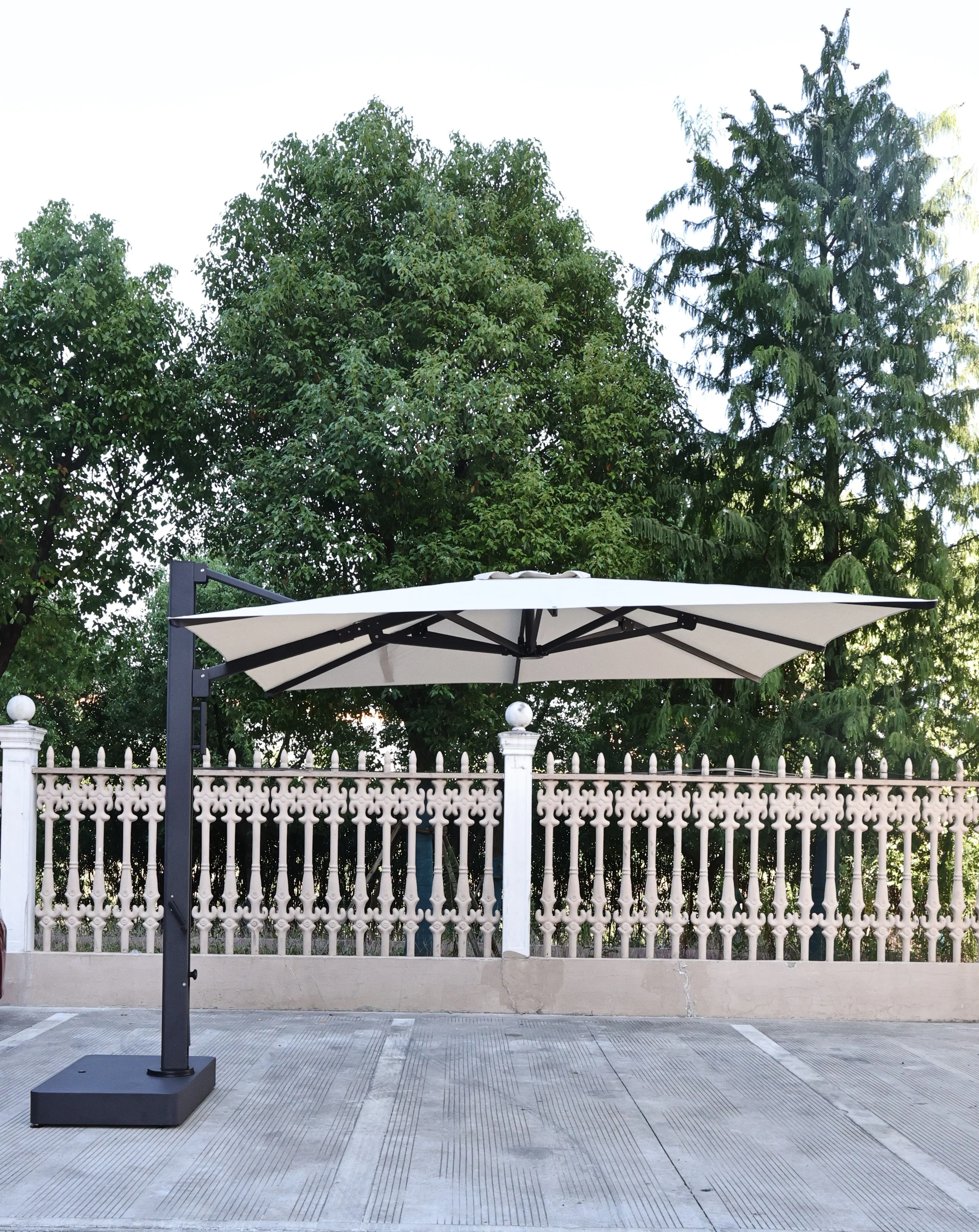 

Best Seller High Quality Parasol For Hotel Patio Umbrellas Swimming Pool Restaurant Resort Use Outdoor Parasol With 100%Aluminum