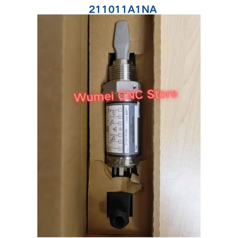 Brand new original  Liquid level switch 211011A1NA
