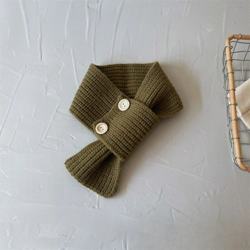 Winter Warm Melard-style Children's Scarf, Retro Wooden Button Baby Knit Neck Warmer, Sweet and Versatile for Everyday Wear