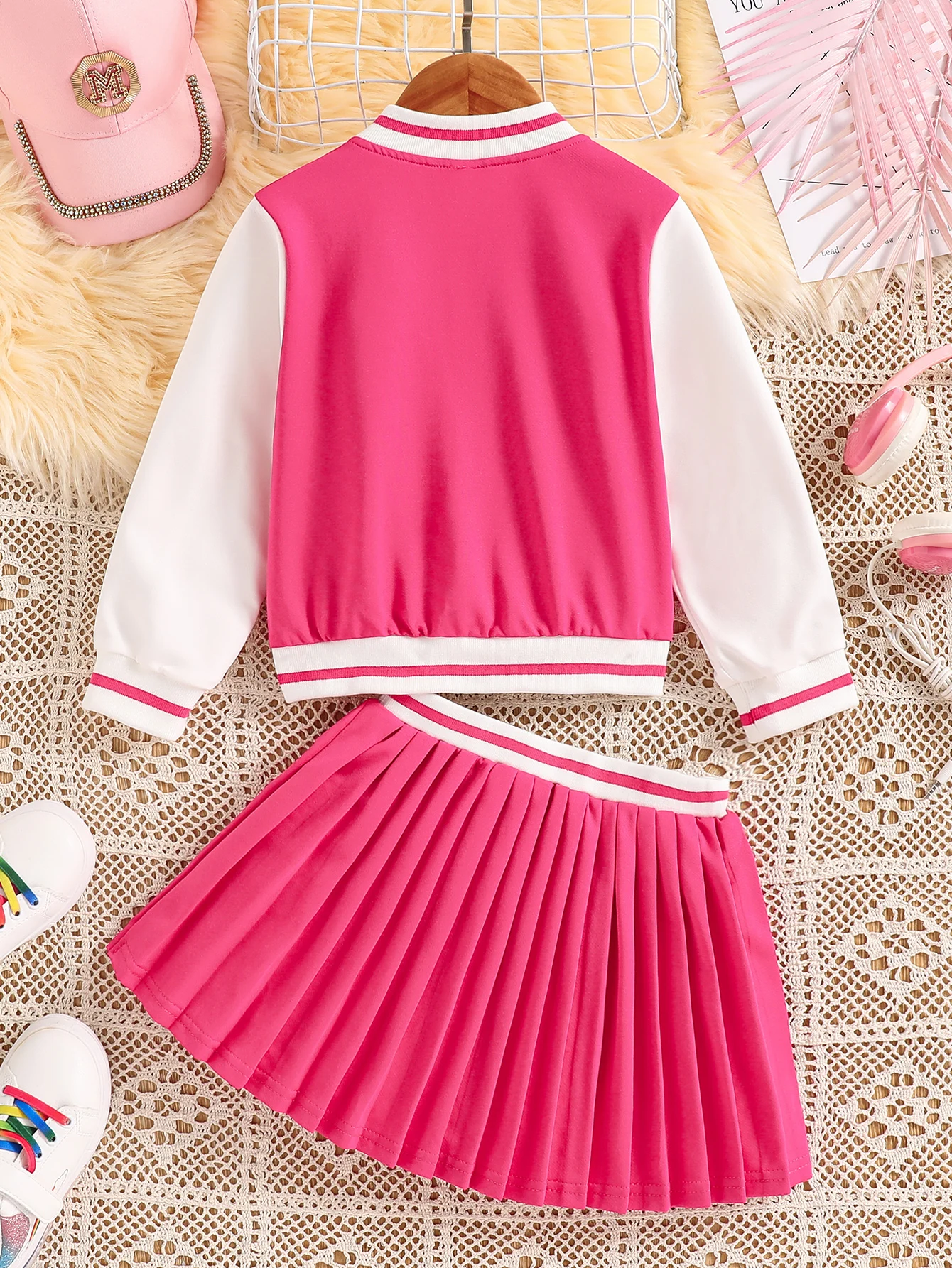 Two Piece Girls\' Spring And Autumn Outfit, Pink Long Sleeved Baseball Jacket, Children\'s Sports Women\'s Half Body Short Skirt