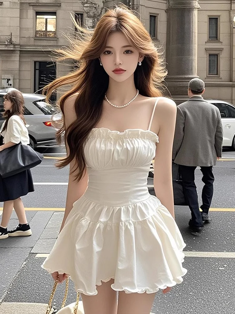 

Летнее белое сексуальное платье женское без рукавов на бретельках Slim Fit модное мини-платье с квадратным воротником трапециевидной формы простое плиссированное платье с грибком