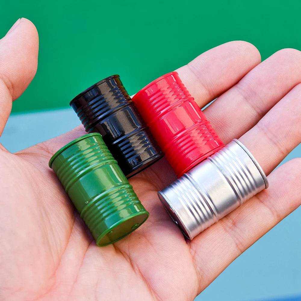 4PCS Miniatur Öl Trommel Container Werkzeug Garage Serie Harz Spielzeug Zubehör Für Lkw Teile Schreibtisch Dekoration Wargaming Diorama