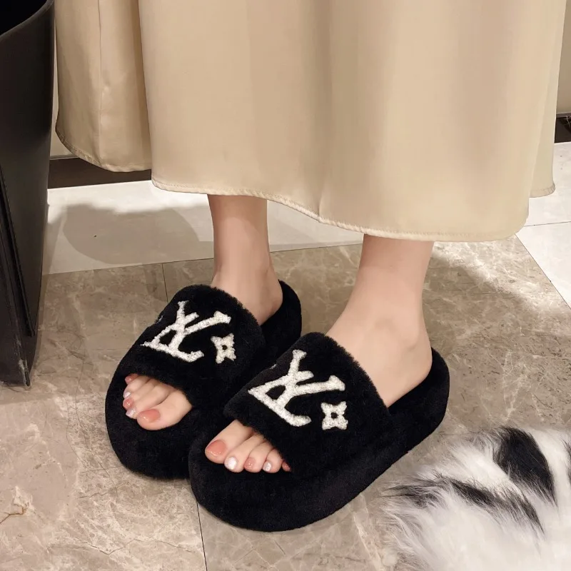 2025 New Popular Women's Slippers Party Plush Summer New Best-Selling Furry Home Shoes Fur Flip Flops Female Slides Fur Shoes view 4