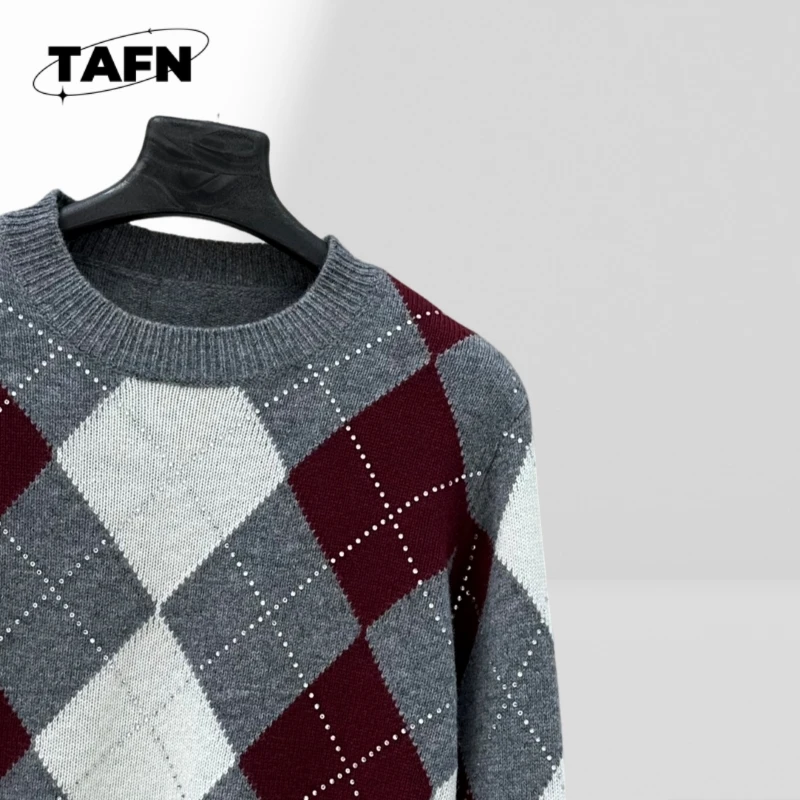 Ciepły, gruby sweter męski, stylowy i wygodny na zimę, przytulny i niezwykły design na zimne dni AI0306