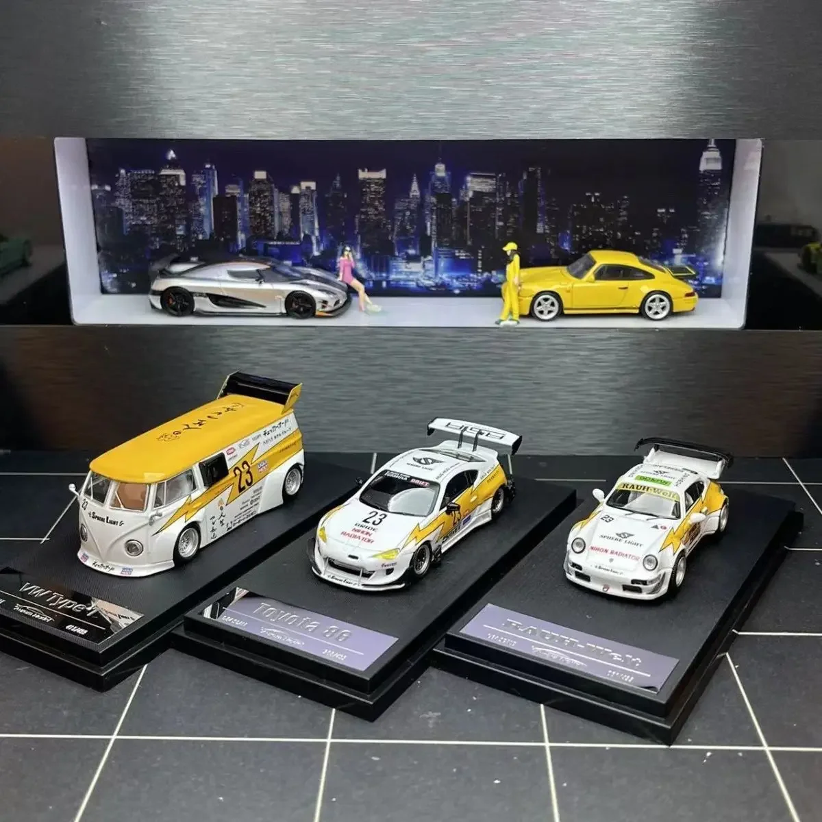 

Vw T1 Van Porsche 964 AM 1:64 Toyota 86 Lightning Trailer Kit Alloy Car Model