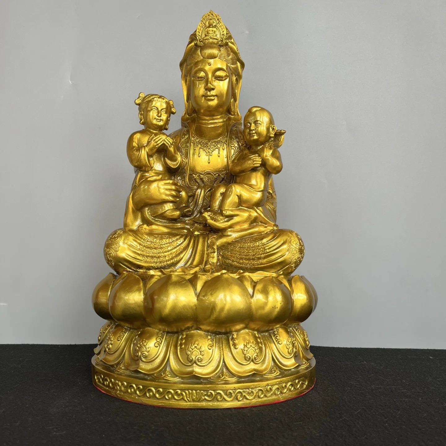 

11"Tibetan Temple Collection Old Brass Children-Sending Guanyin Bodhisattva Sitting Buddha Lotus Terrace Worship Hall Town house