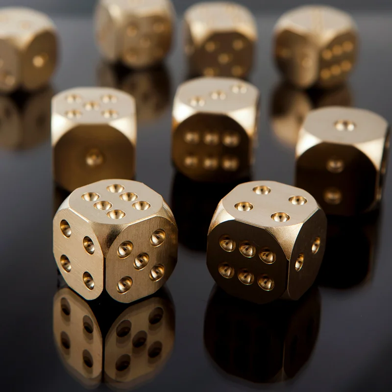 Gift Brass Solid Dice Decoration Small and Large Dice Cup Mahjong Dice Metal Brass Text Play Handle Pieces Decorative Figurines